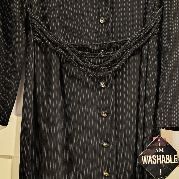 Elegant Black Pinstripe Long Sleeve Dress - Picture 6 of 6